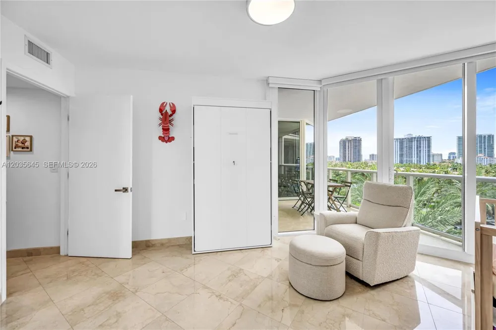 19333 Collins Ave #709 Sunny Isles Beach, FL 33160