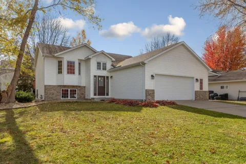 875 Myer Drive NE