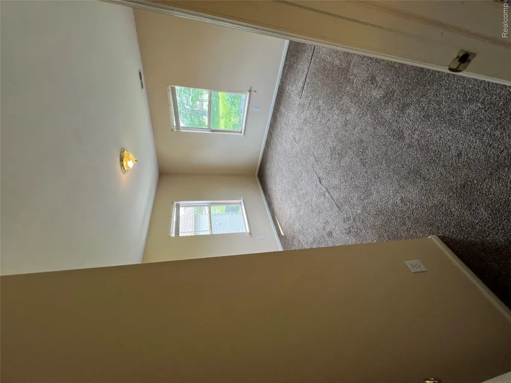 918 E Front Street Monroe City, MI 48161