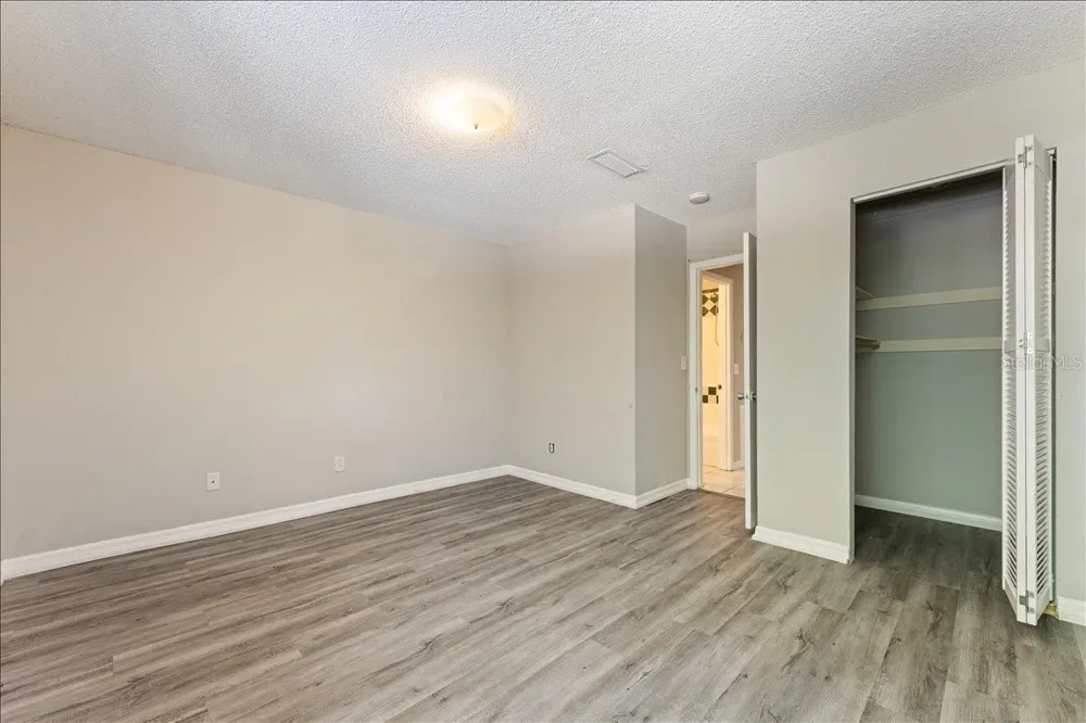 6345 NEWTOWN CIRCLE #45B2 Tampa, FL 33615