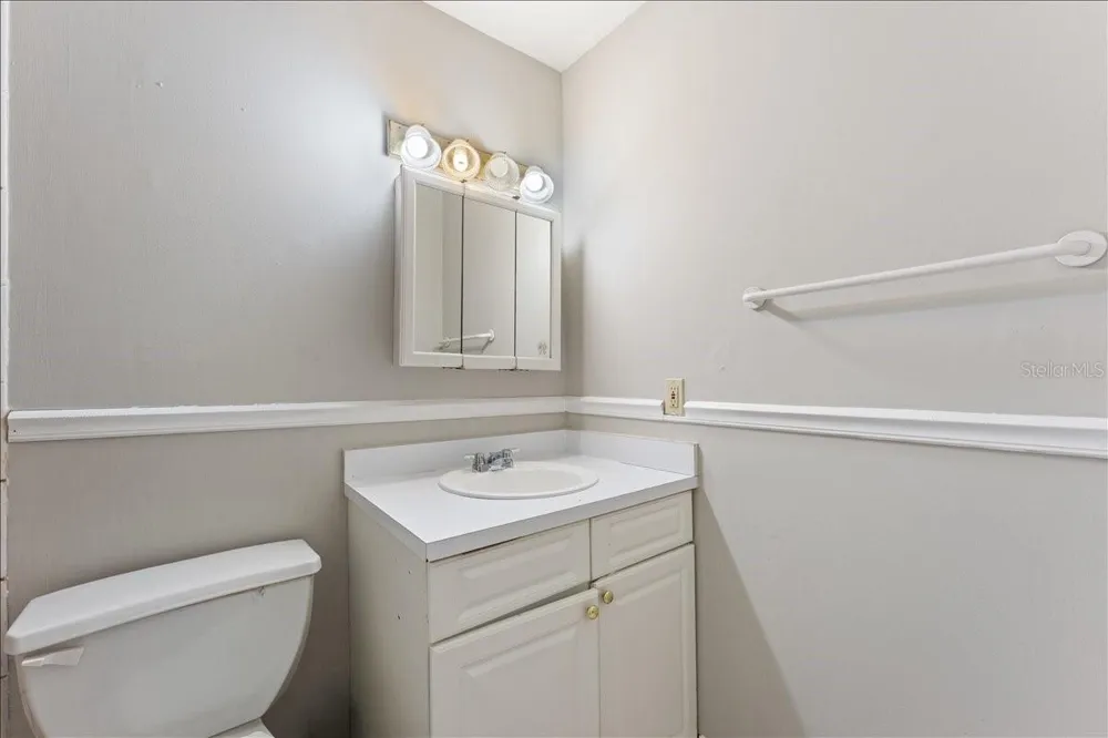 6345 NEWTOWN CIRCLE #45B2 Tampa, FL 33615