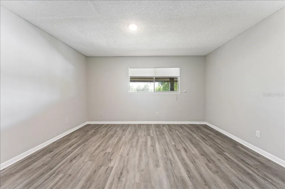 6345 NEWTOWN CIRCLE #45B2 Tampa, FL 33615