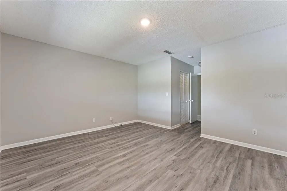 6345 NEWTOWN CIRCLE #45B2 Tampa, FL 33615