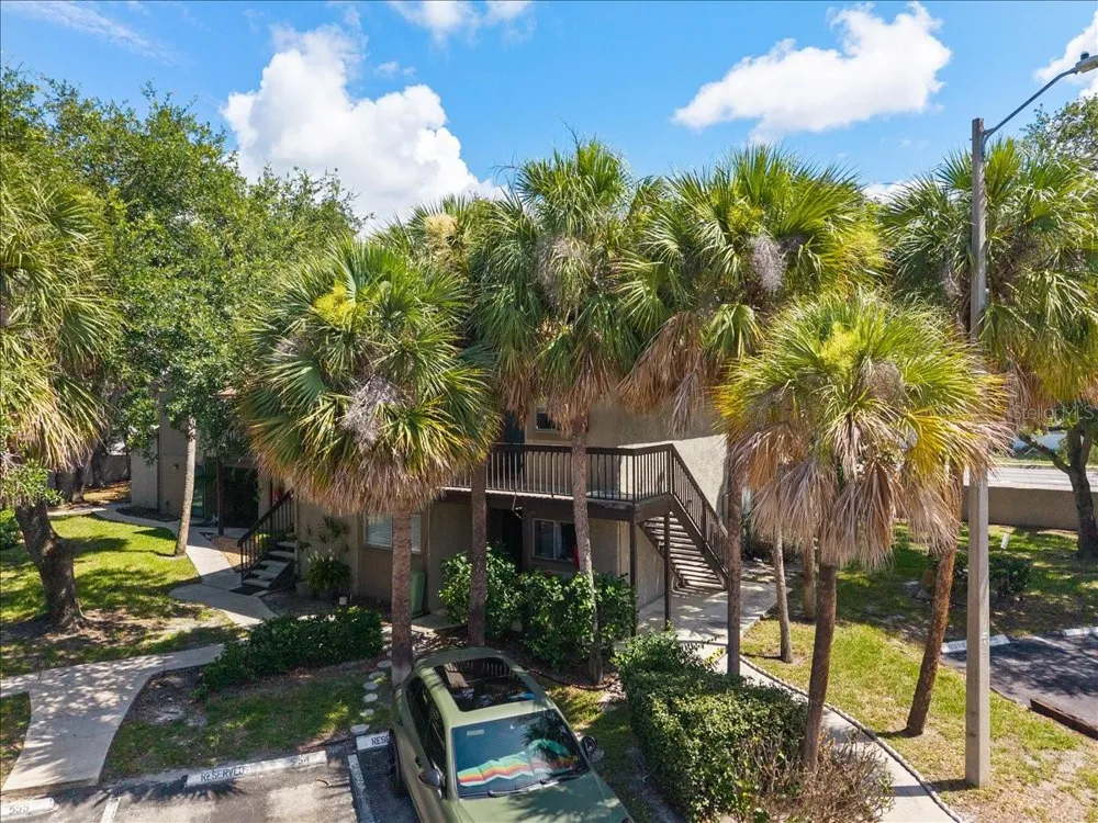 6345 NEWTOWN CIRCLE #45B2 Tampa, FL 33615
