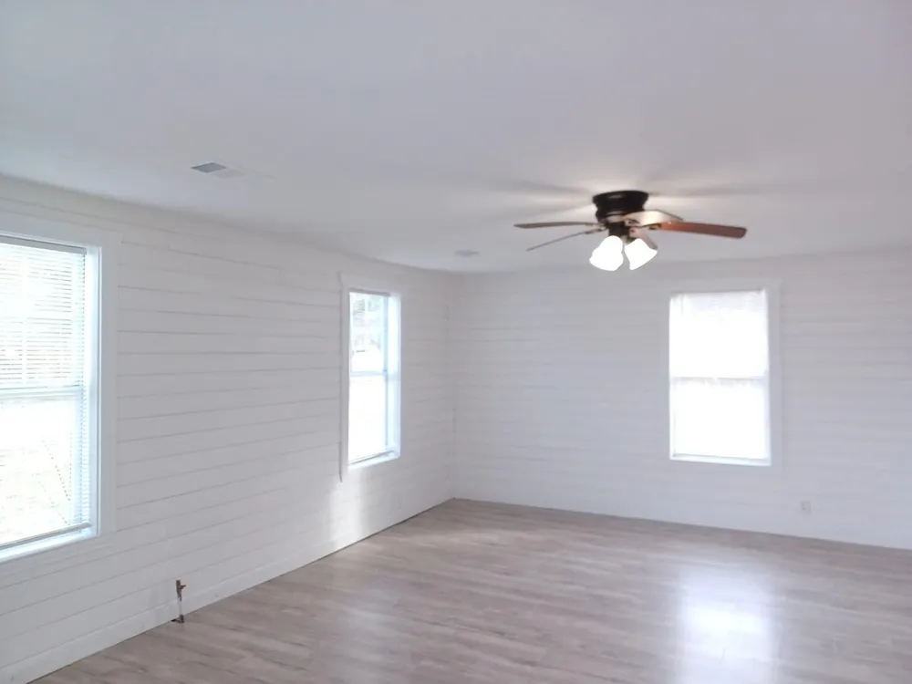 1309 S 5th Street Bonham, TX 75418