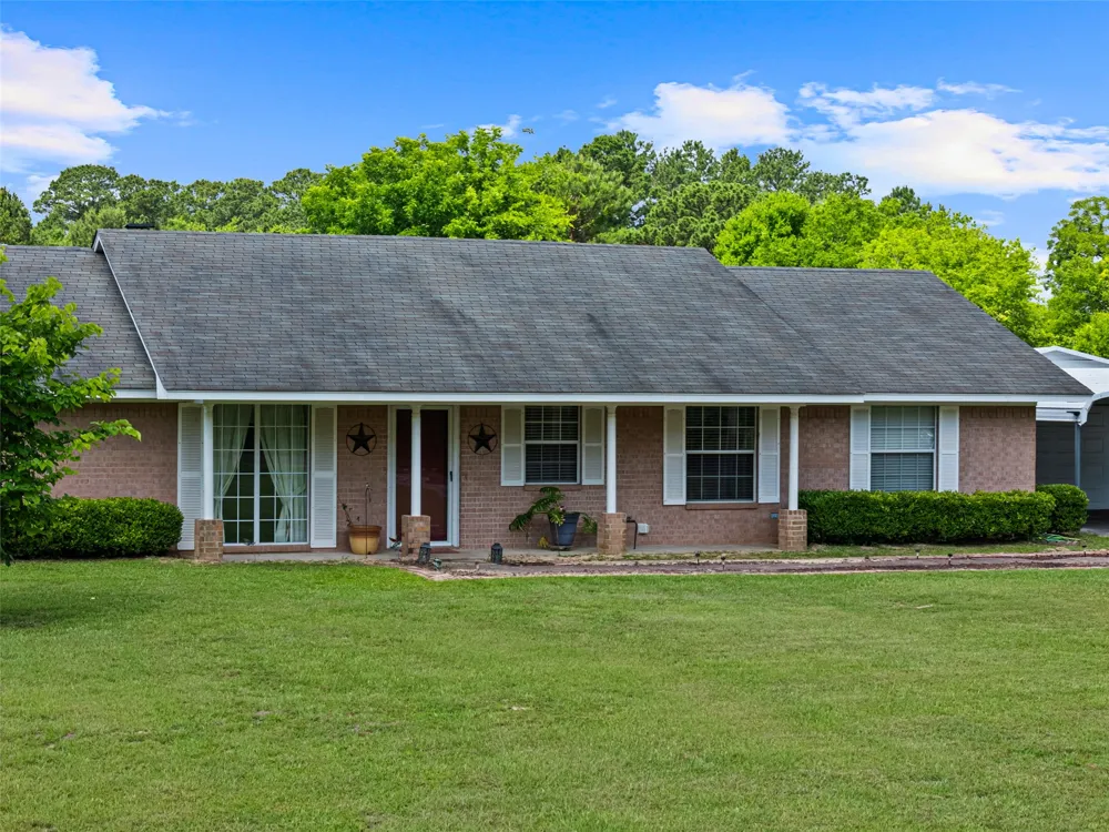 7422 Pacal Gilmer, TX 75645