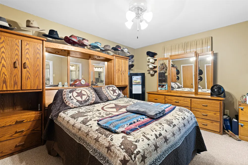 7422 Pacal Gilmer, TX 75645