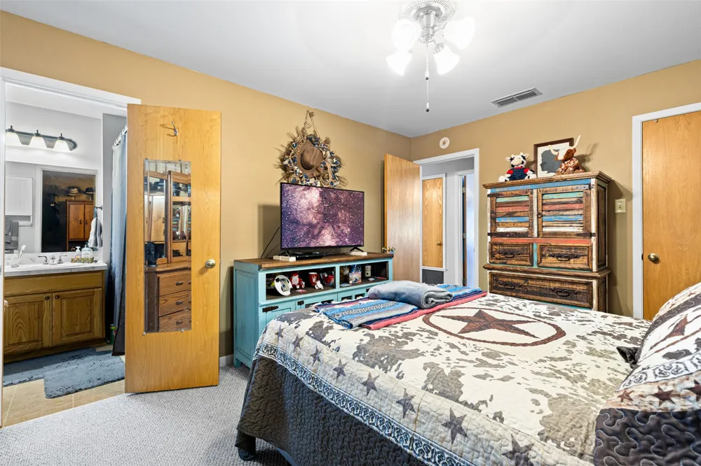 7422 Pacal Gilmer, TX 75645