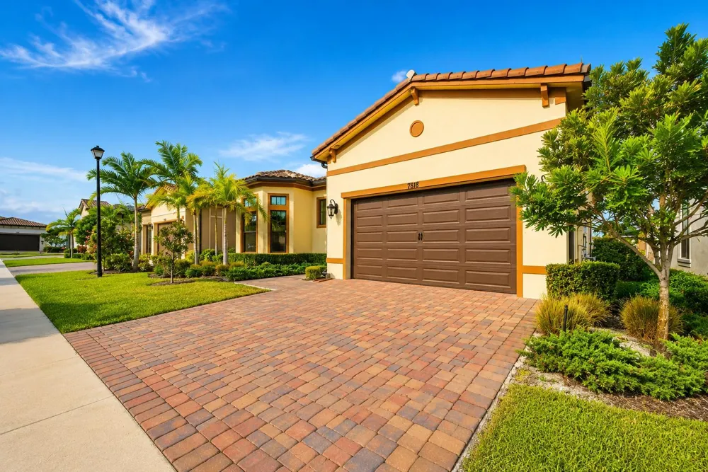 7818 Rowan Terrace Parkland, FL 33067
