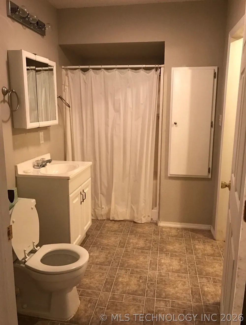 1201 W Elm Durant, OK 74701