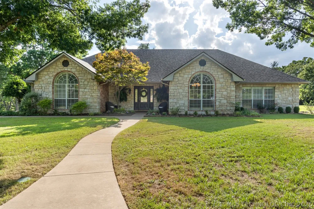 1727 Washington Durant, OK 74701