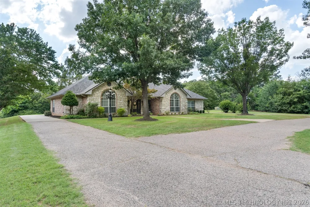 1727 Washington Durant, OK 74701