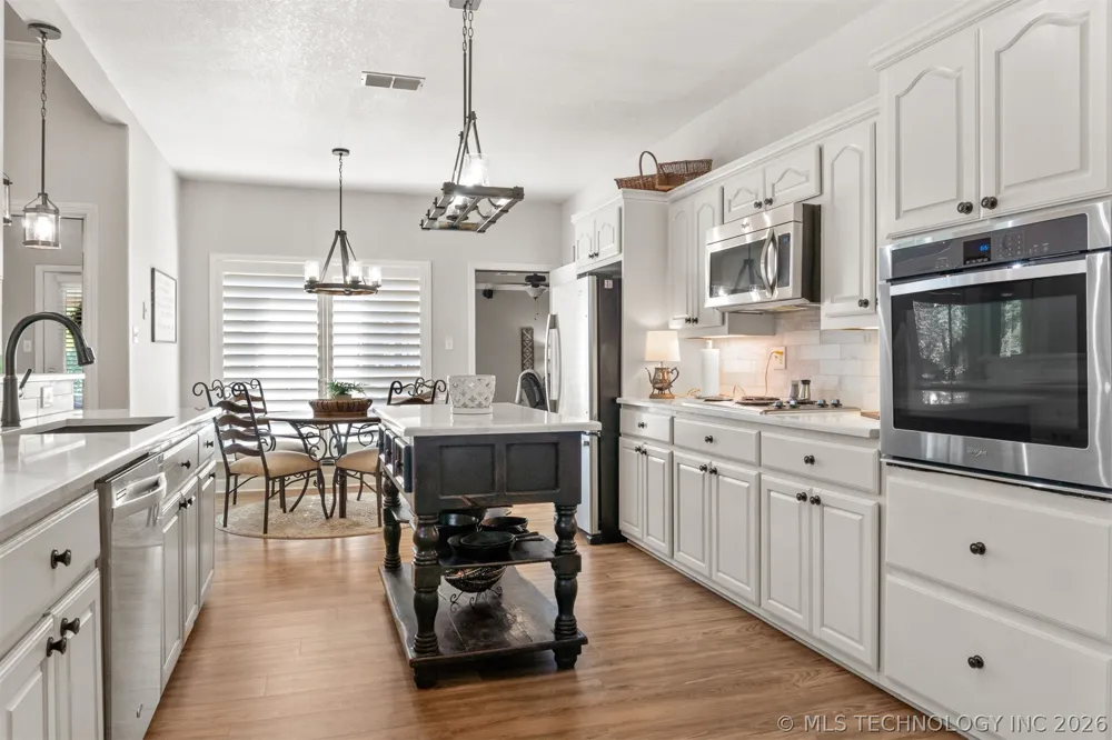 1727 Washington Durant, OK 74701