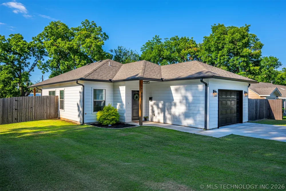 900 E 6th Ada, OK 74820