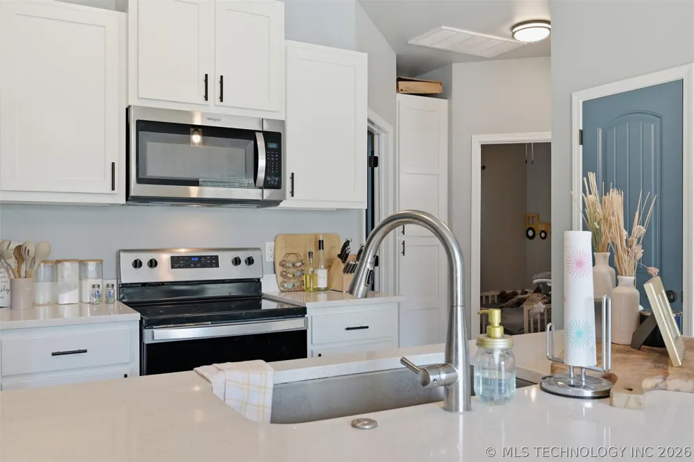 900 E 6th Ada, OK 74820