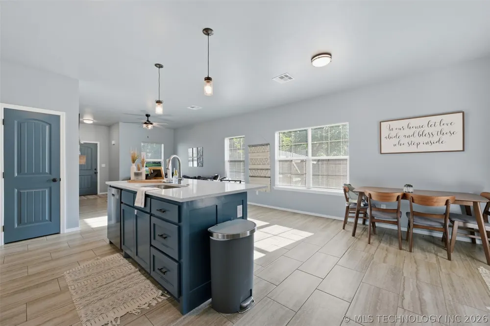 900 E 6th Ada, OK 74820