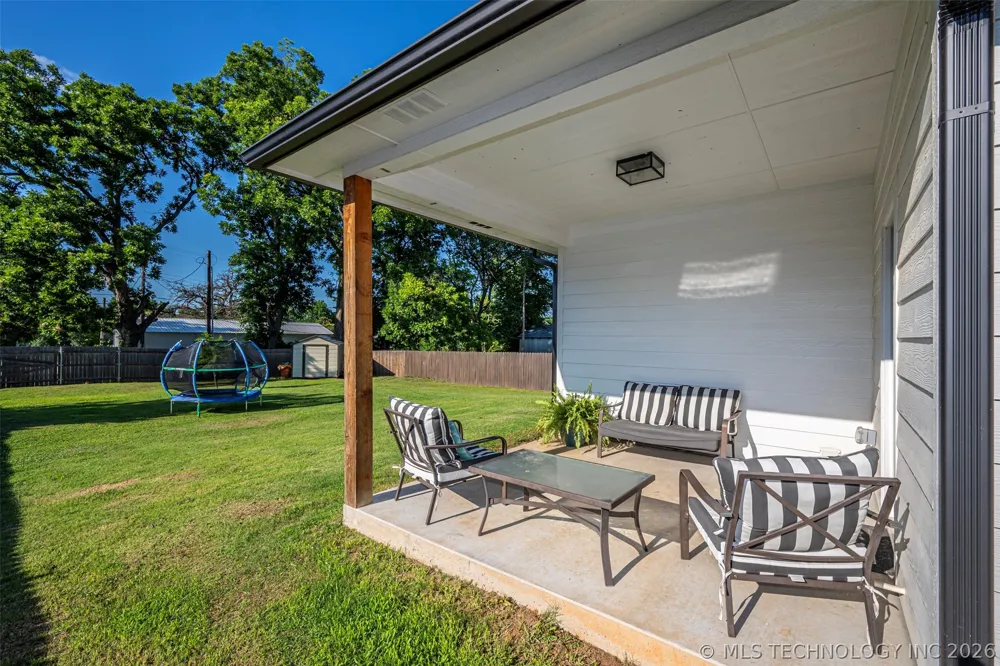 900 E 6th Ada, OK 74820