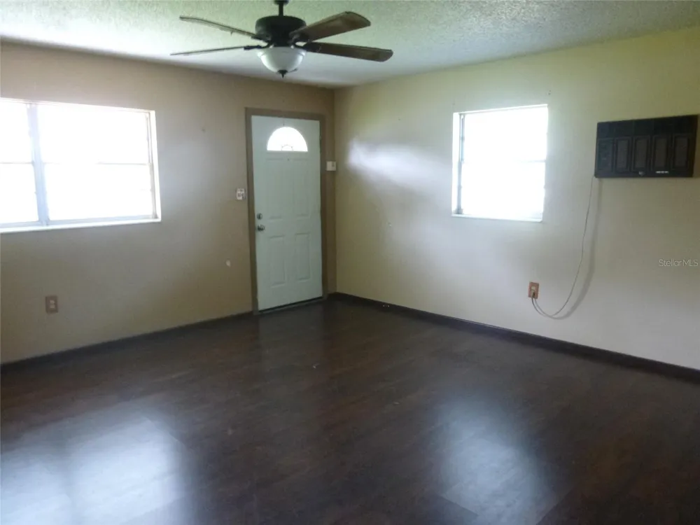 318 CENTRAL AVENUE Frostproof, FL 33843