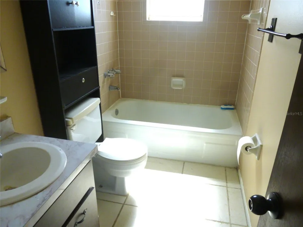 318 CENTRAL AVENUE Frostproof, FL 33843