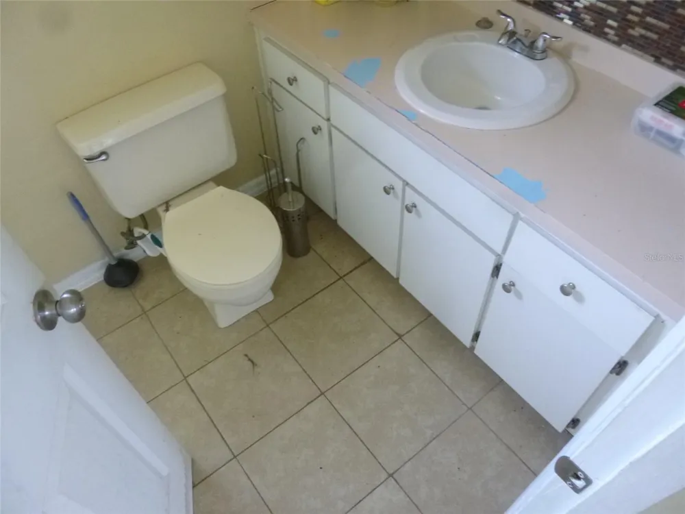 318 CENTRAL AVENUE Frostproof, FL 33843