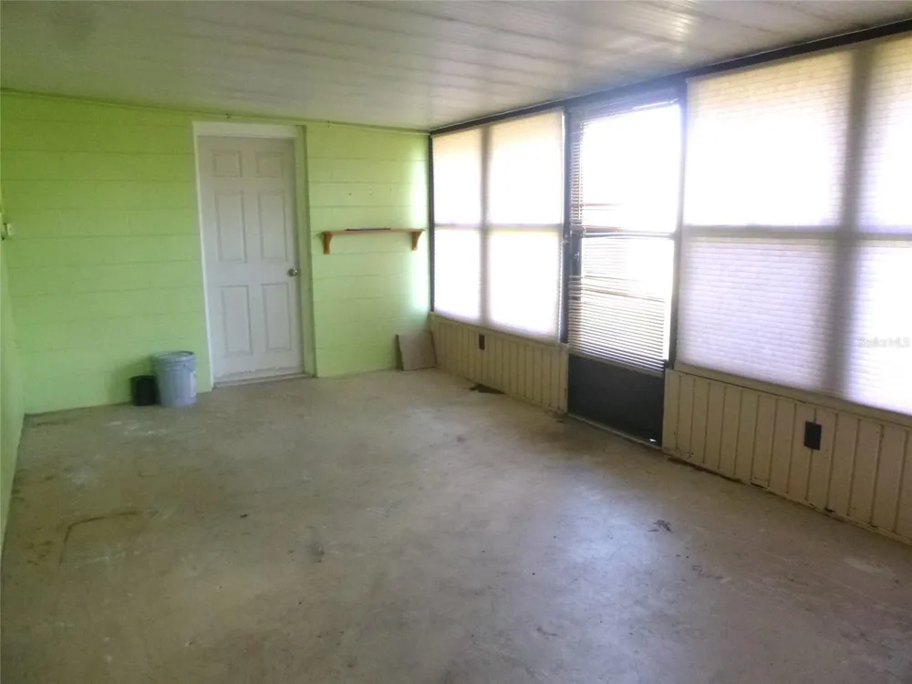 318 CENTRAL AVENUE Frostproof, FL 33843