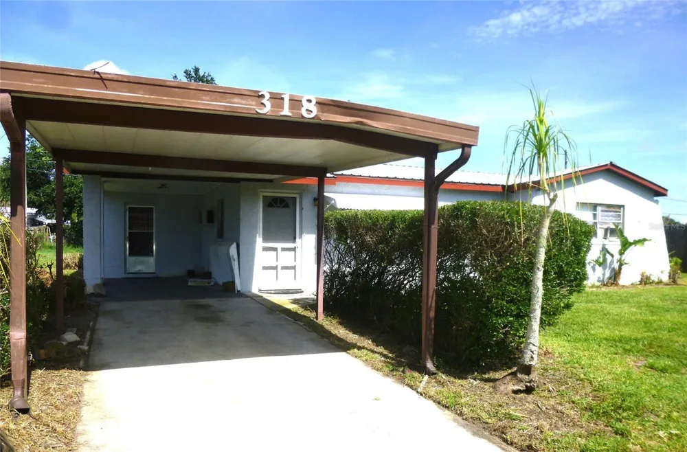 318 CENTRAL AVENUE Frostproof, FL 33843