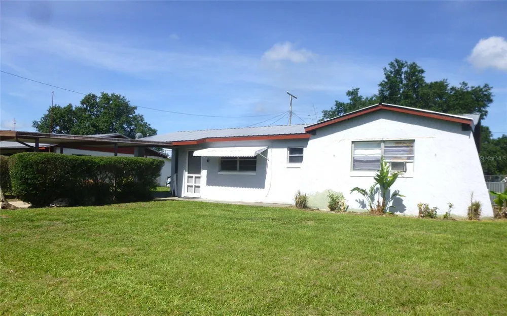 318 CENTRAL AVENUE Frostproof, FL 33843