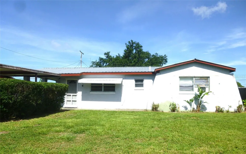 318 CENTRAL AVENUE Frostproof, FL 33843
