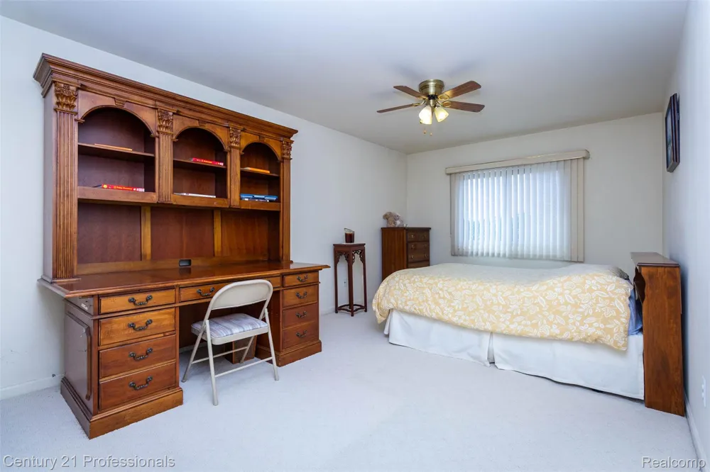 8225 Brookstone Lane Clarkston City, MI 48348