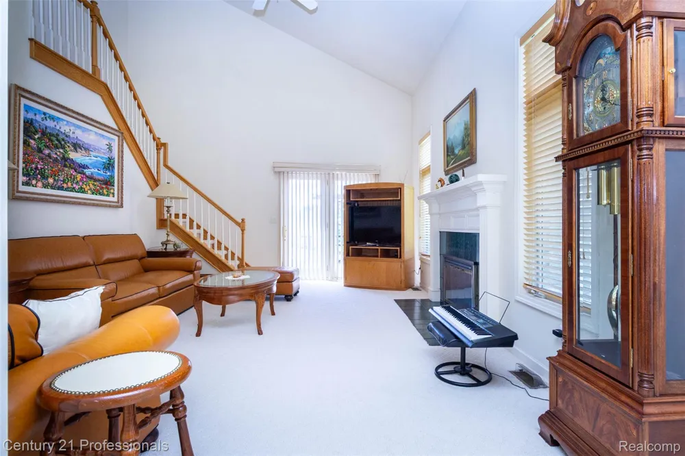 8225 Brookstone Lane Clarkston City, MI 48348