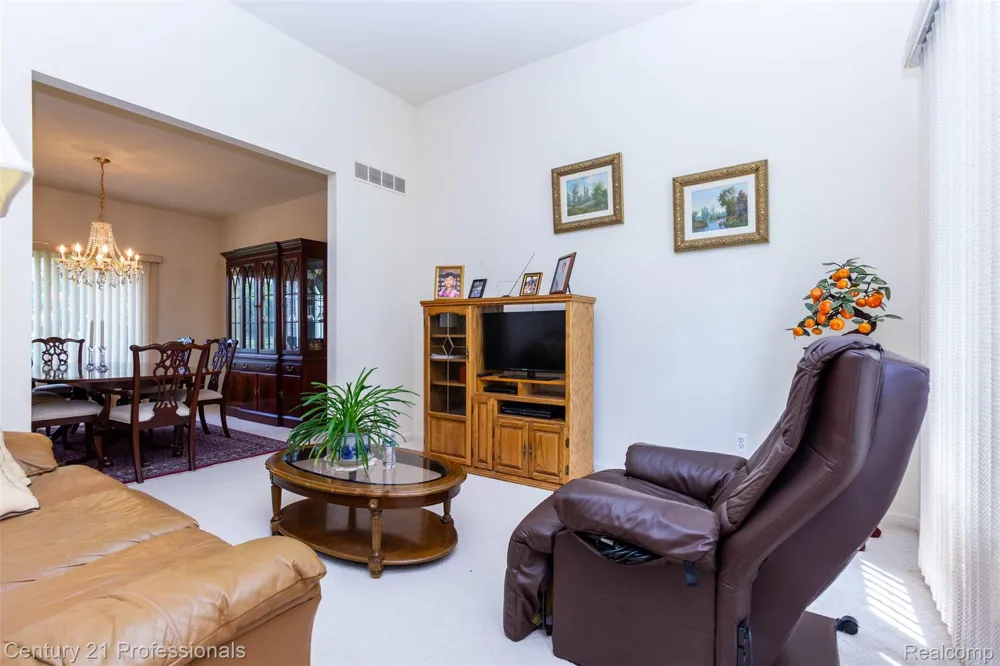 8225 Brookstone Lane Clarkston City, MI 48348