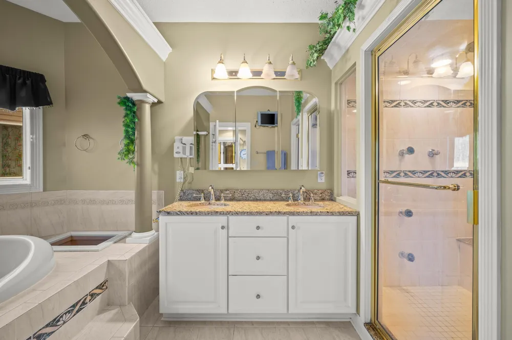 2349 Riverside Pointe Drive St Joseph Charter Township, MI 49085