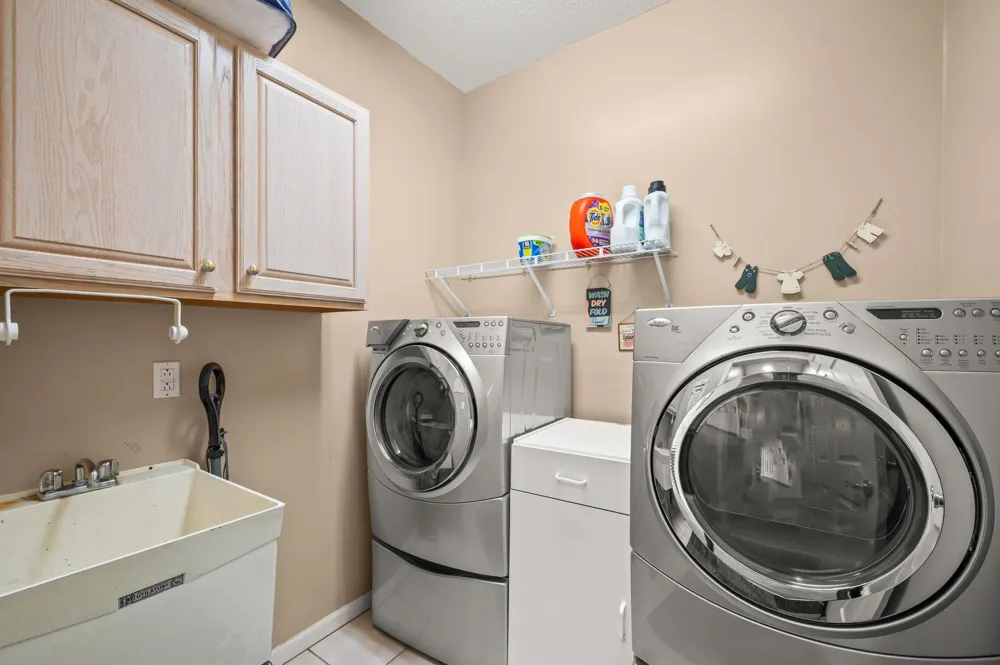 2349 Riverside Pointe Drive St Joseph Charter Township, MI 49085