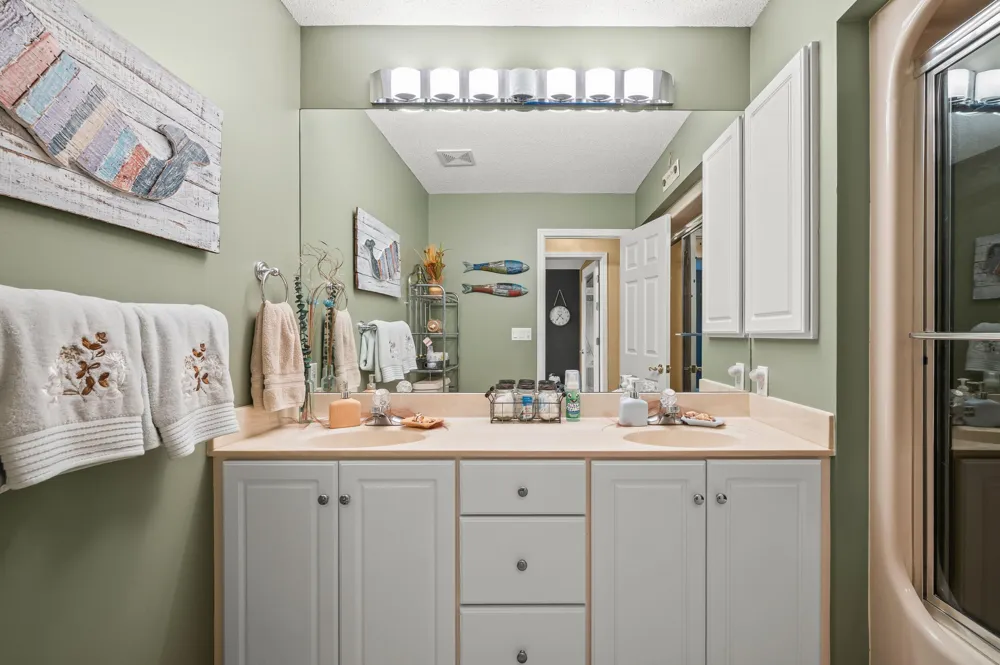 2349 Riverside Pointe Drive St Joseph Charter Township, MI 49085
