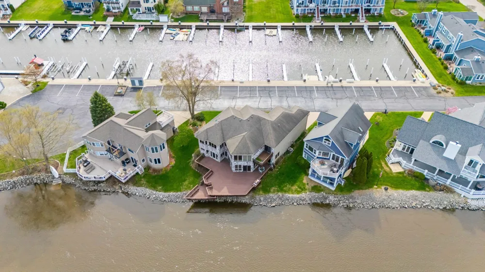2349 Riverside Pointe Drive St Joseph Charter Township, MI 49085