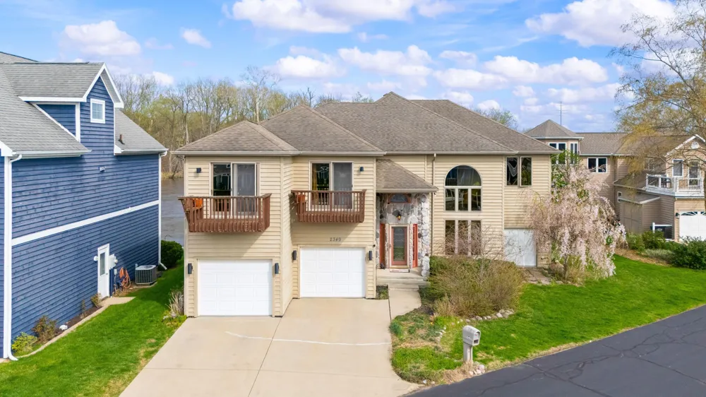2349 Riverside Pointe Drive St Joseph Charter Township, MI 49085