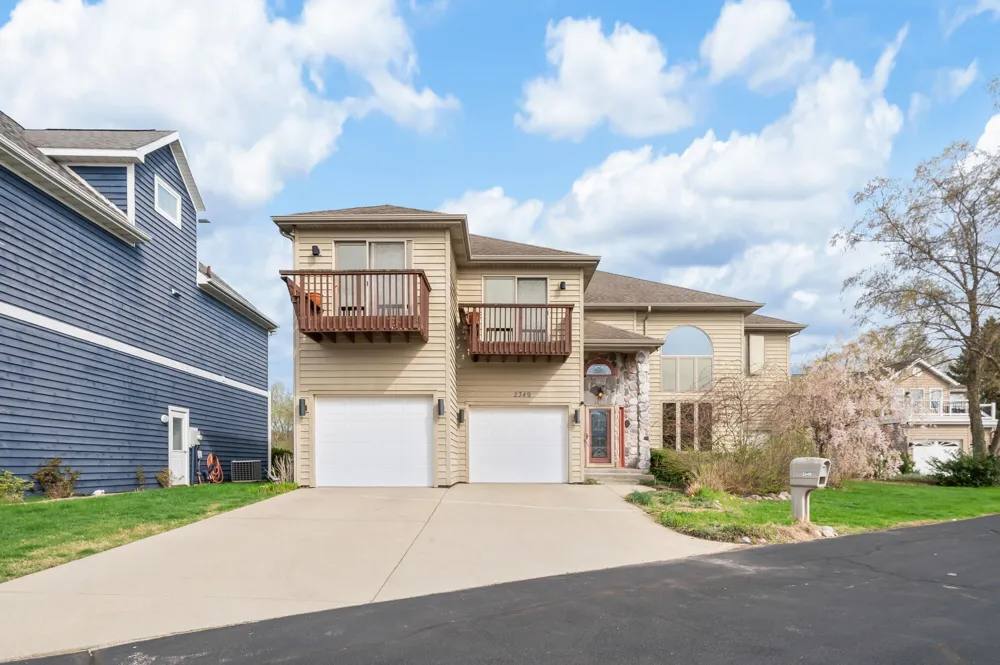 2349 Riverside Pointe Drive St Joseph Charter Township, MI 49085