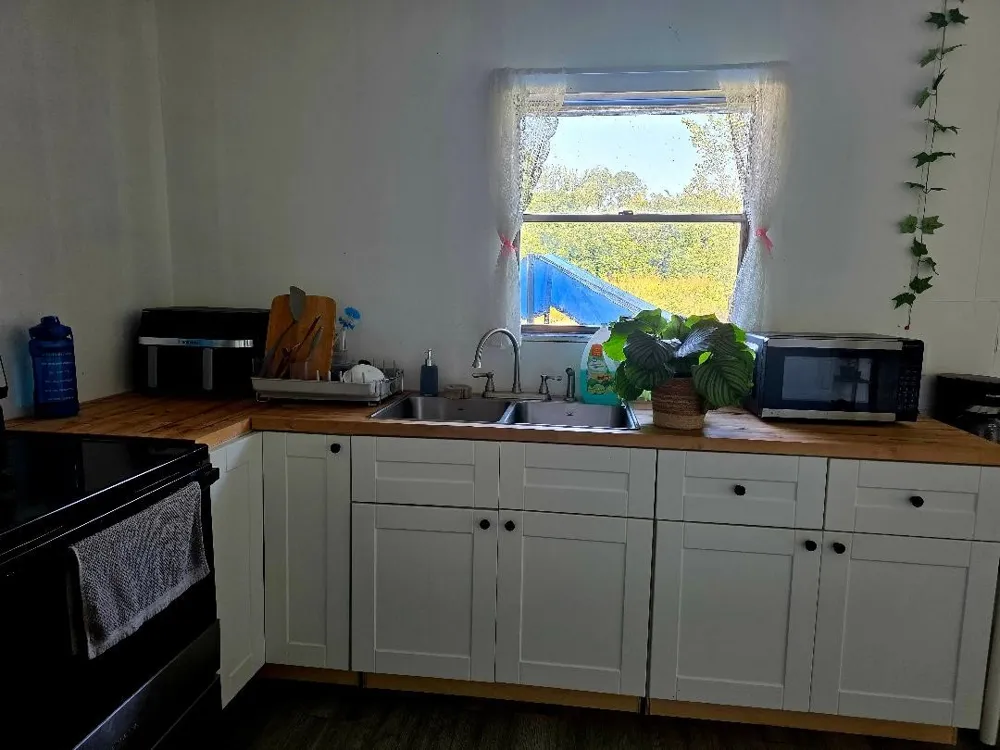 602 Hewitt Street Groesbeck, TX 76642