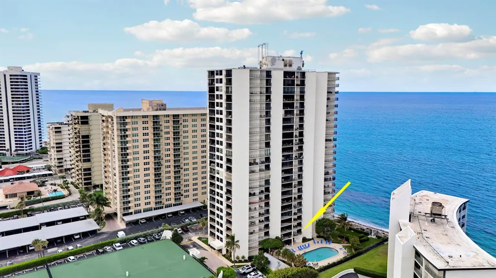 5420 Ocean Drive #204 Singer Island, FL 33404