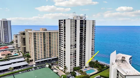 5420 Ocean Drive #204
