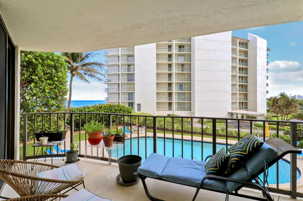 5420 Ocean Drive #204 Singer Island, FL 33404