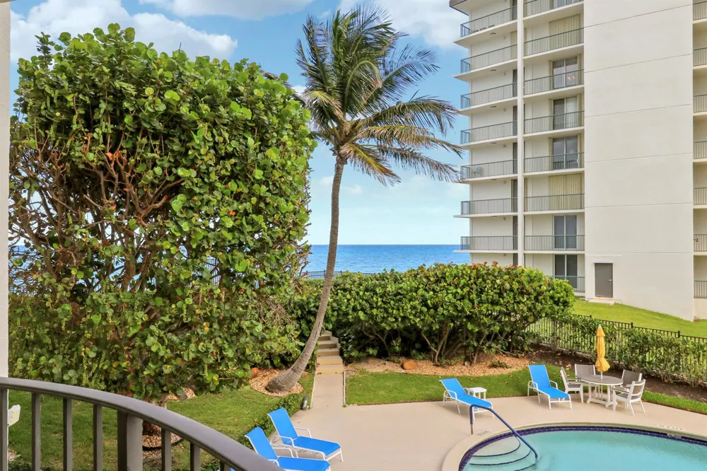 5420 Ocean Drive #204 Singer Island, FL 33404
