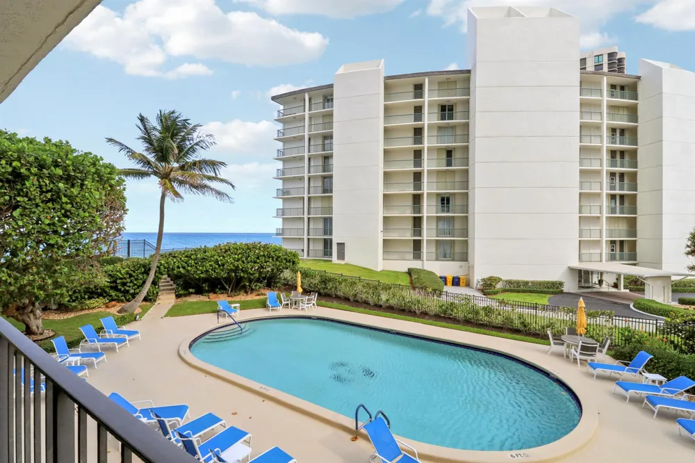 5420 Ocean Drive #204 Singer Island, FL 33404