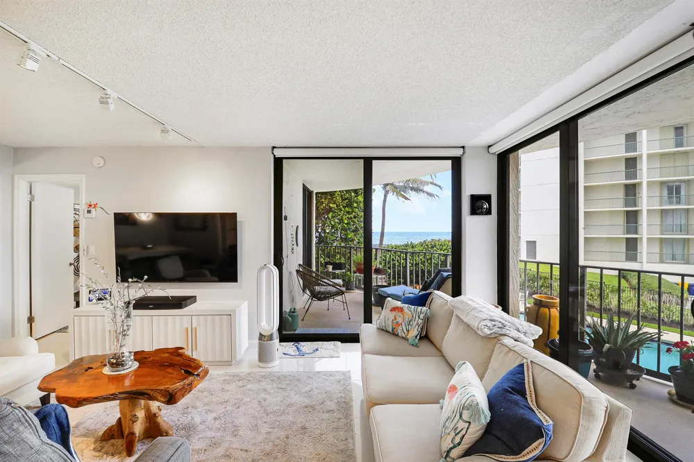 5420 Ocean Drive #204 Singer Island, FL 33404