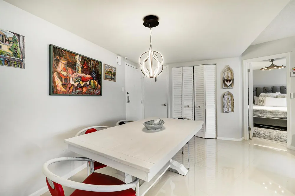 5420 Ocean Drive #204 Singer Island, FL 33404