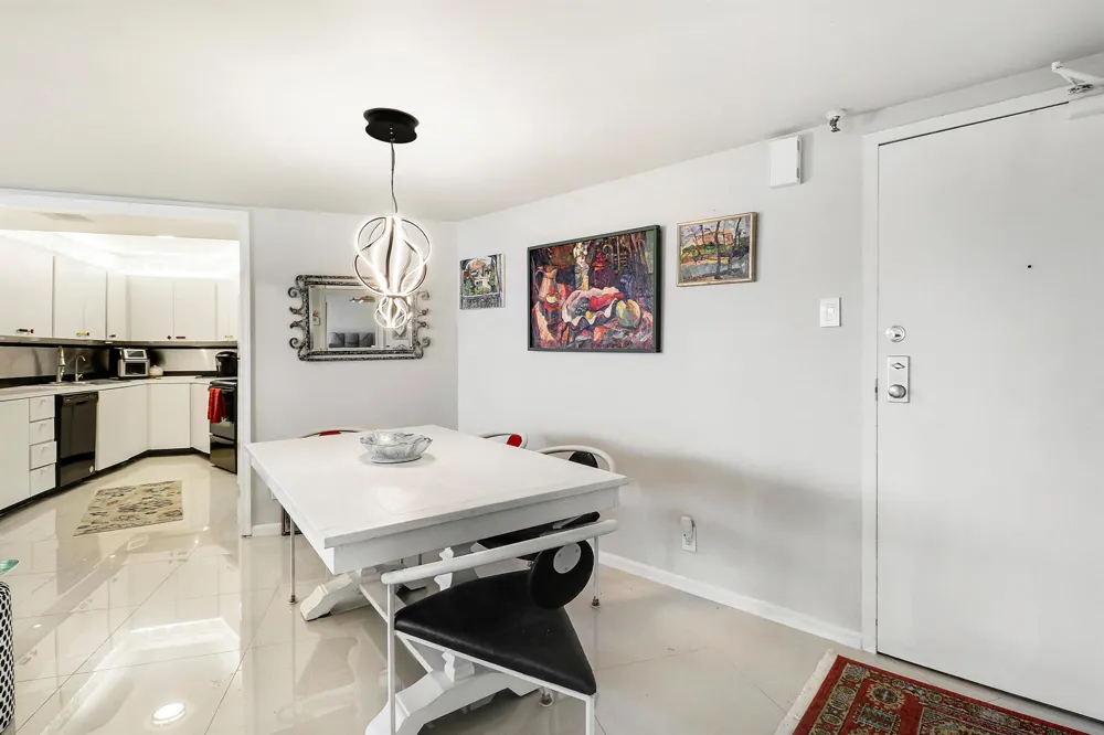 5420 Ocean Drive #204 Singer Island, FL 33404