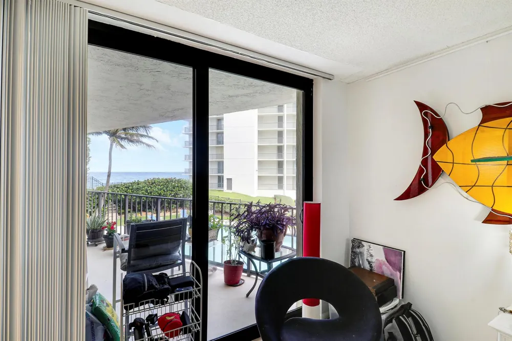 5420 Ocean Drive #204 Singer Island, FL 33404