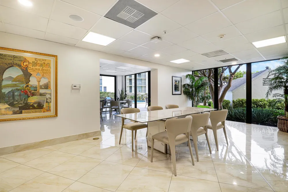 5420 Ocean Drive #204 Singer Island, FL 33404