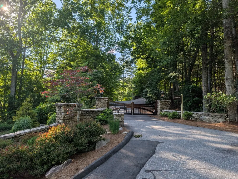 73 Pilot Knob Road Glenville, NC 28736