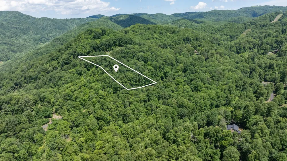 73 Pilot Knob Road Glenville, NC 28736